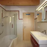 Linnehan By Interhome * Fügen