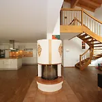 Linnehan By Interhome