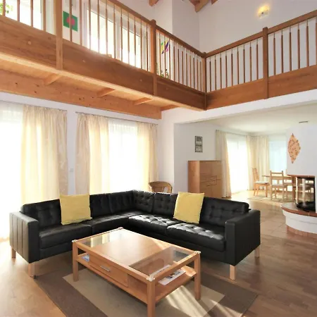 Linnehan By Interhome