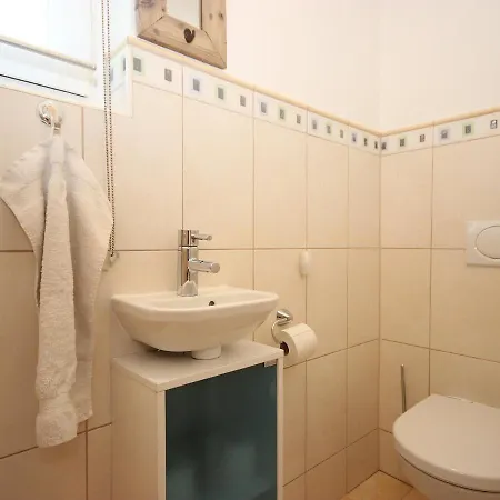 Holiday Home Linnehan By Interhome Fuegen